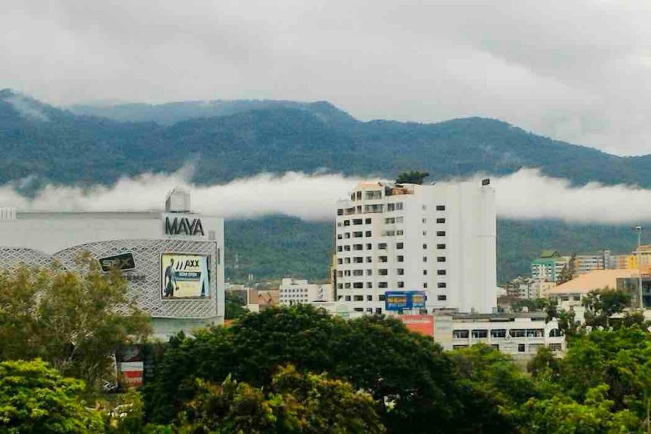 Hillside宁曼路度假温馨公寓山景房带浴缸泳池wifi超大阳台 อพาร์ทเม้น *