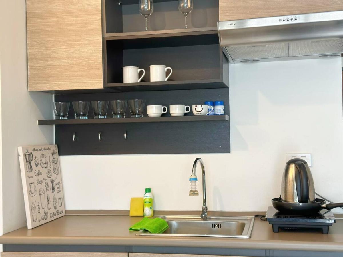 Apartment Hillside宁曼路度假温馨公寓山景房带浴缸泳池wifi超大阳台